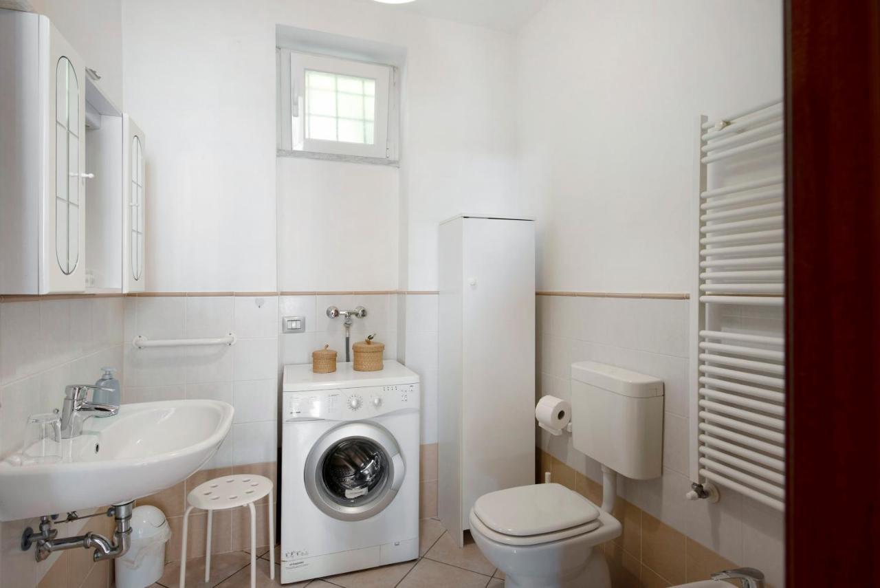 Trilocale In Villa Vista Mare Apt 3 วาราซเซ ภายนอก รูปภาพ